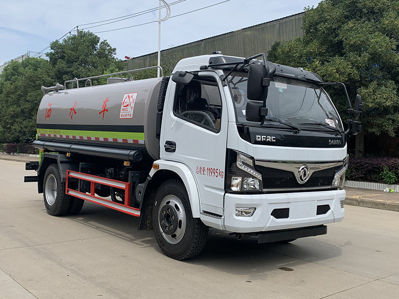 中潔牌XZL5120GSS6型灑水車(chē)